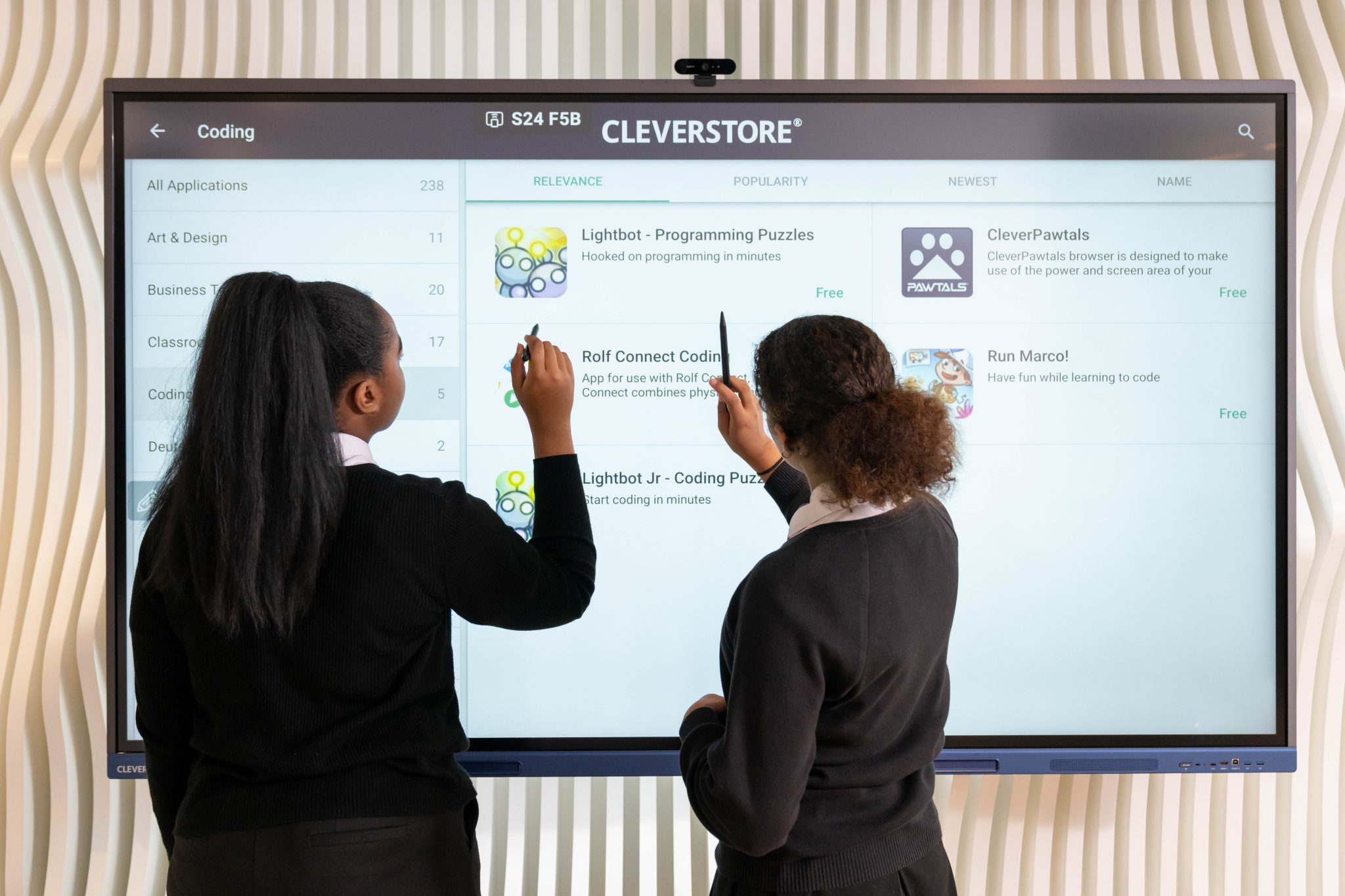 Clevertouch Impact MAX